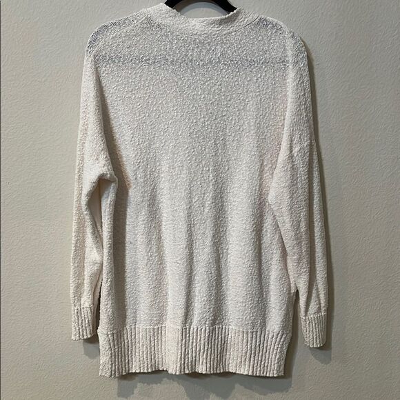 Cozy White Button-Up Cardigan Sweater - Picture 4 of 6